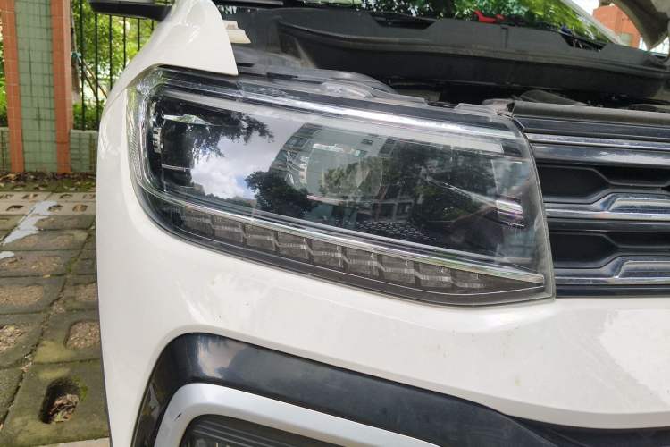 Used Volkswagen T-Cross 2019 280TSI DSG Comfort Edition Right Front Headlight