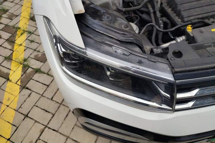 Used Volkswagen T-Cross 2019 280TSI DSG Comfort Edition Right Front Headlight