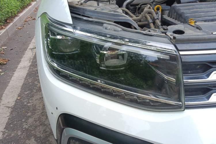 Used Volkswagen T-Cross 2019 280TSI DSG Comfort Edition Right Front Headlight