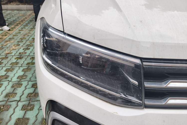 Used Volkswagen T-Cross 2019 280TSI DSG Comfort Edition Right Front Headlight