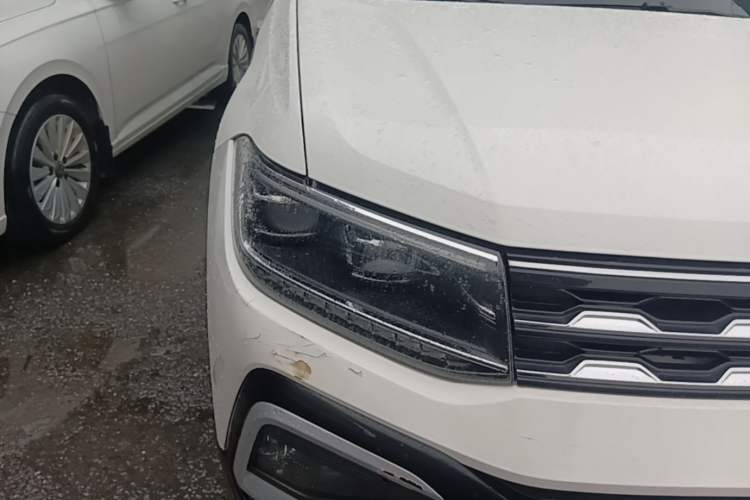 Used Volkswagen T-Cross 2019 1.5L Automatic Comfort Edition Right Front Headlight