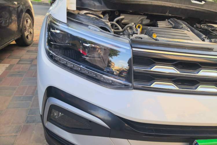 Used Volkswagen T-Cross 2019 280TSI DSG Comfort Edition Right Front Headlight