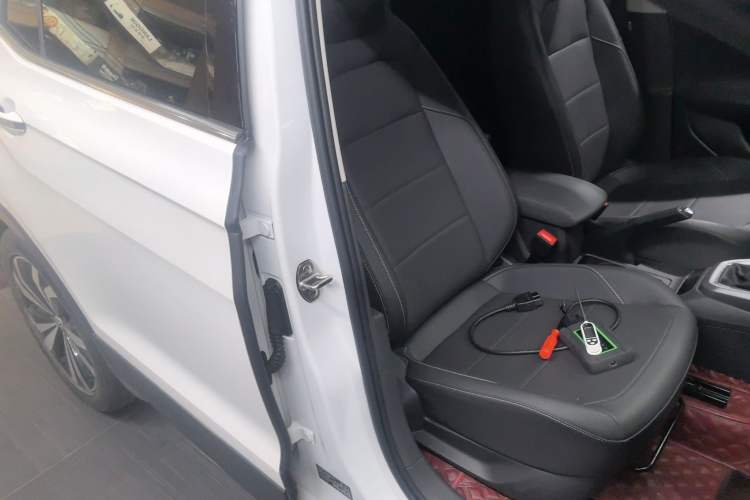 Used Volkswagen T-Cross 2019 280TSI DSG Luxury Edition Right Front Seat