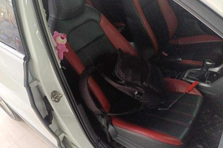 Used Volkswagen T-Cross 2019 1.5L Automatic Comfort Edition Right Front Seat