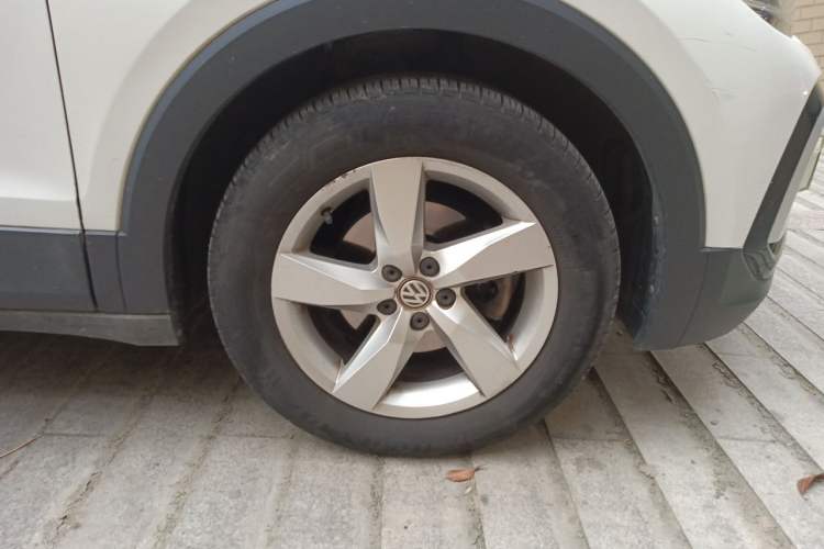 Used Volkswagen T-Cross 2019 1.5L Automatic Fashion Edition Right Front Wheel Hub