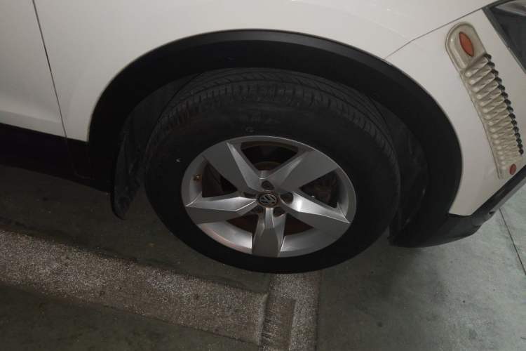 Used Volkswagen T-Cross 2019 1.5L Automatic Fashion Edition Right Front Wheel Hub