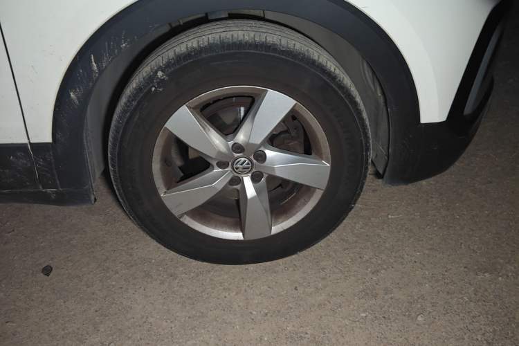 Used Volkswagen T-Cross 2019 1.5L Automatic Fashion Edition Right Front Wheel Hub