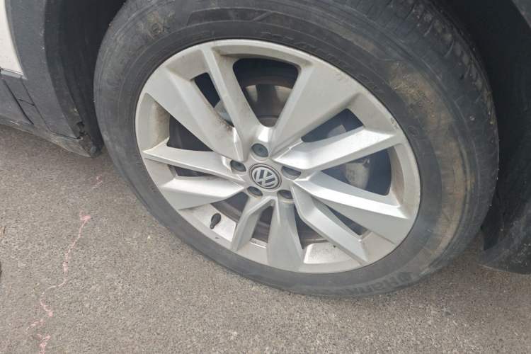 Used Volkswagen T-Cross 2019 1.5L Automatic Comfort Edition Right Front Wheel Hub