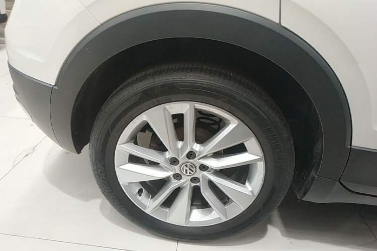 Used Volkswagen T-Cross 2019 280TSI DSG Comfort Edition Right Rear Wheel Hub