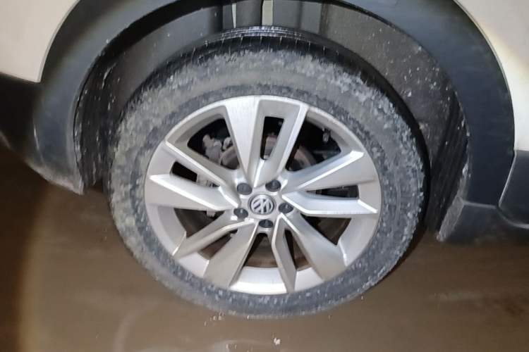 Used Volkswagen T-Cross 2019 280TSI DSG Comfort Edition Right Rear Wheel Hub