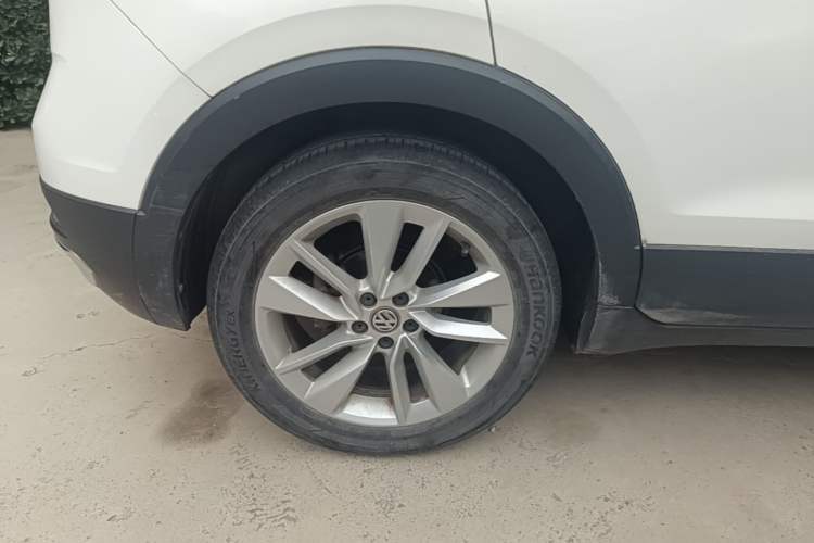 Used Volkswagen T-Cross 2019 1.5L Automatic Comfort Edition Right Rear Wheel Hub
