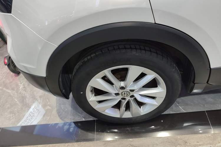 Used Volkswagen T-Cross 2019 280TSI DSG Comfort Edition Right Rear Wheel Hub