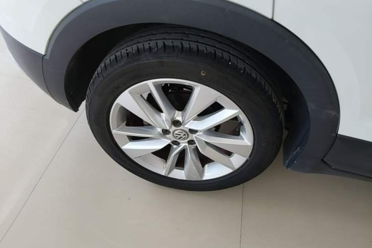 Used Volkswagen T-Cross 2019 1.5L Automatic Comfort Edition Right Rear Wheel Hub