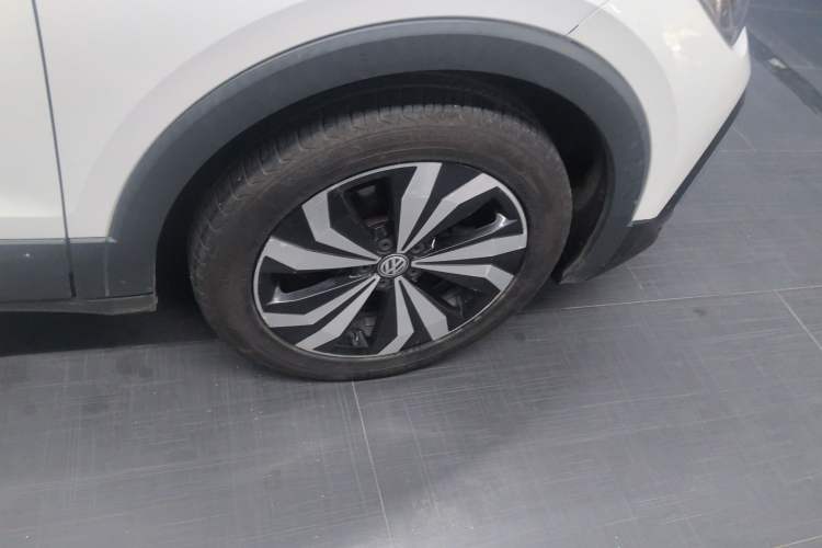 Used Volkswagen T-Cross 2019 280TSI DSG Luxury Edition Right Rear Wheel Hub