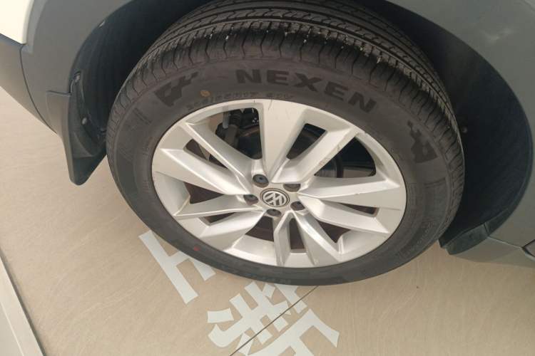 Used Volkswagen T-Cross 2019 1.5L Automatic Comfort Edition Right Rear Wheel Hub