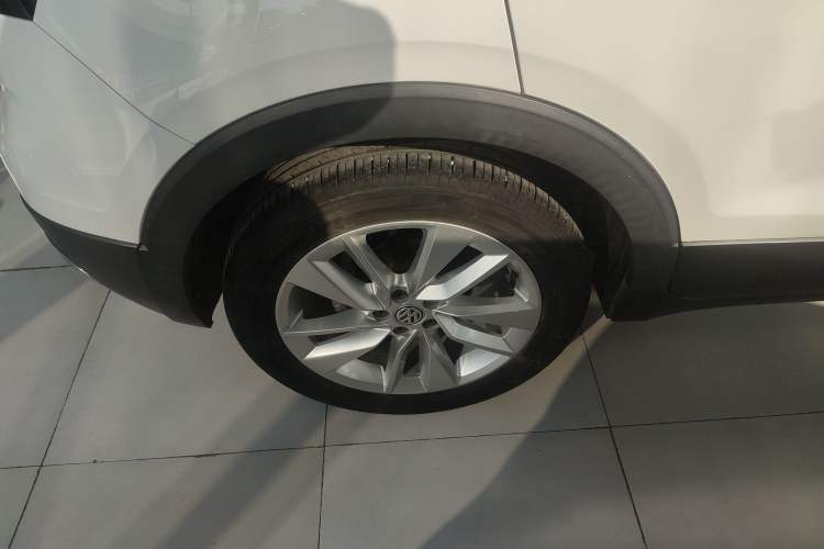 Used Volkswagen T-Cross 2019 280TSI DSG Comfort Edition Right Rear Wheel Hub
