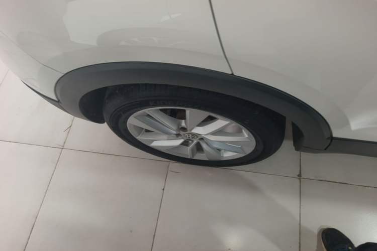 Used Volkswagen T-Cross 2019 280TSI DSG Comfort Edition Right Rear Wheel Hub