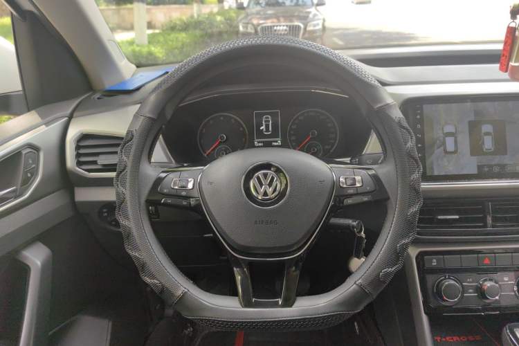 Used Volkswagen T-Cross 2019 1.5L Automatic Comfort Edition Steering Wheel