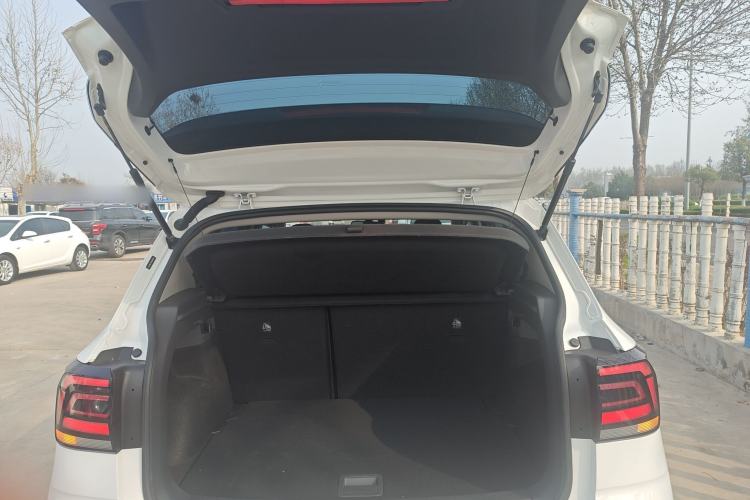 Used Volkswagen T-Cross 2019 280TSI DSG Luxury Edition Trunk