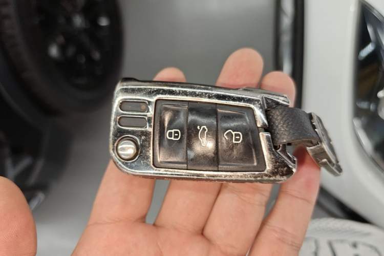 Used Volkswagen T-Cross 2019 1.5L Automatic Fashion Edition Vehicle Key