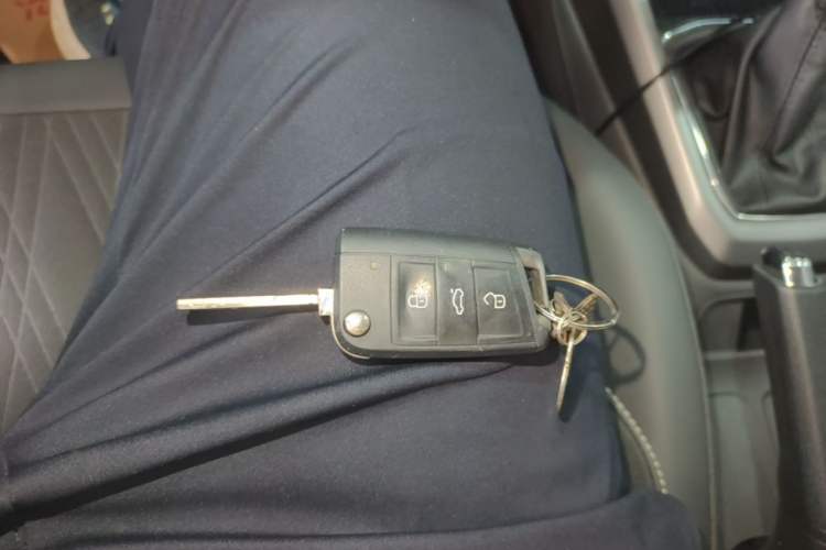 Used Volkswagen T-Cross 2019 280TSI DSG Comfort Edition Vehicle Key
