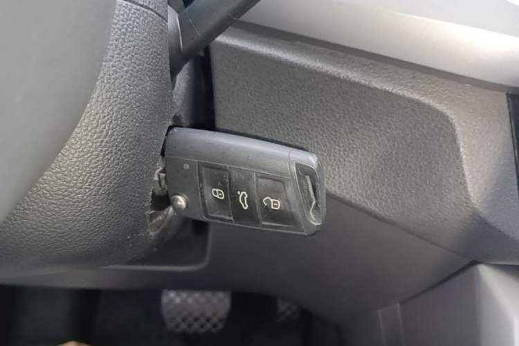 Used Volkswagen T-Cross 2019 1.5L Automatic Comfort Edition Vehicle Key
