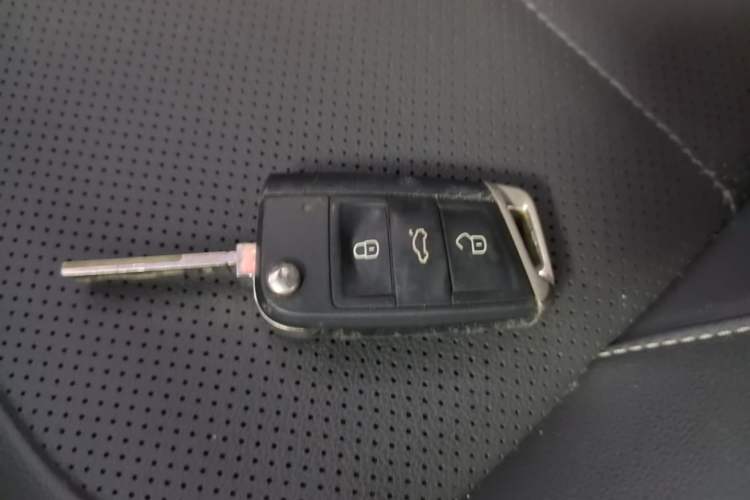 Used Volkswagen T-Cross 2019 280TSI DSG Luxury Edition Vehicle Key