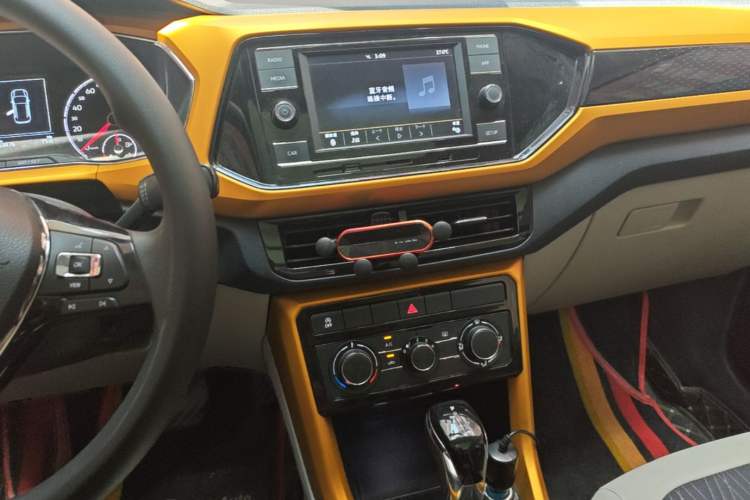 Used Volkswagen T-Cross 2019 1.5L Automatic Comfort Edition Audio And AC Panel