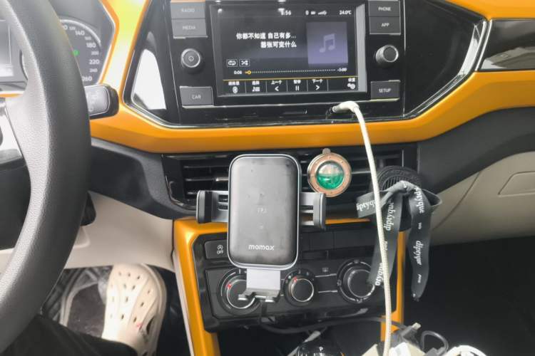 Used Volkswagen T-Cross 2019 280TSI DSG Comfort Edition Audio And AC Panel