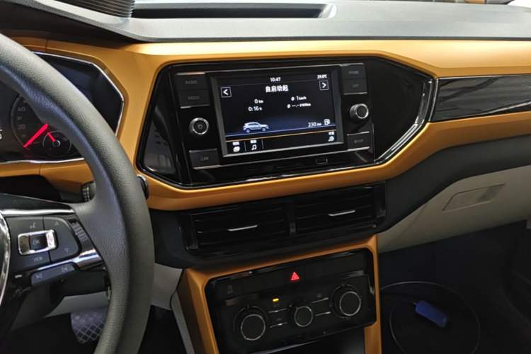 Used Volkswagen T-Cross 2019 280TSI DSG Comfort Edition Audio And AC Panel