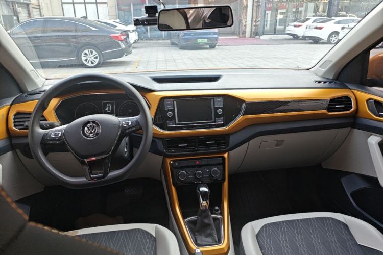 Used Volkswagen T-Cross 2019 280TSI DSG Comfort Edition Center Console