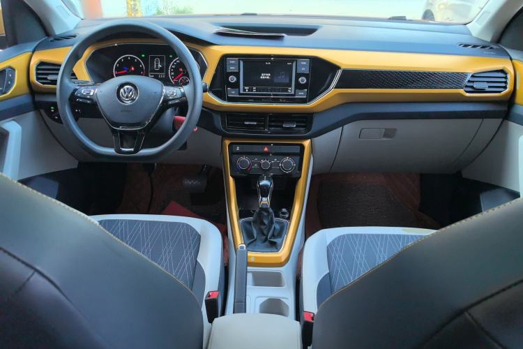 Used Volkswagen T-Cross 2019 1.5L Automatic Comfort Edition Center Console