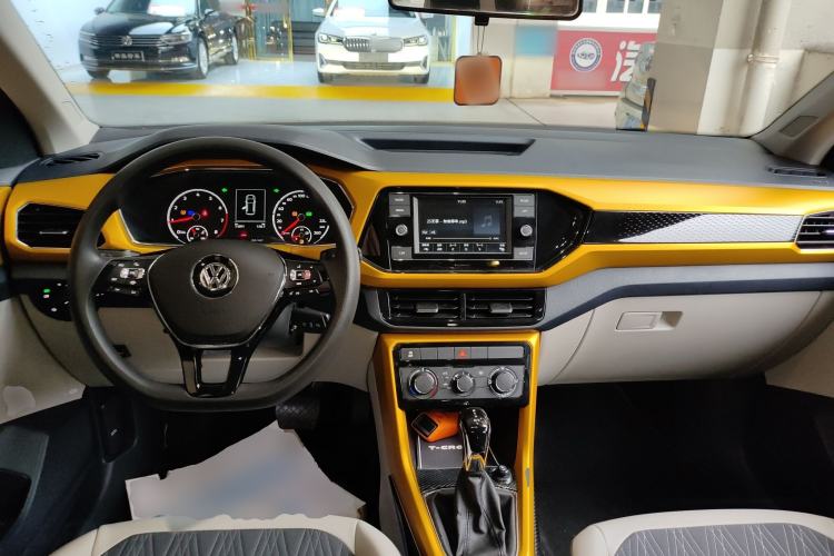 Used Volkswagen T-Cross 2019 280TSI DSG Comfort Edition Center Console