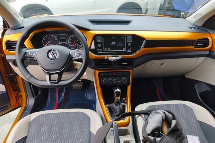Used Volkswagen T-Cross 2019 280TSI DSG Comfort Edition Center Console