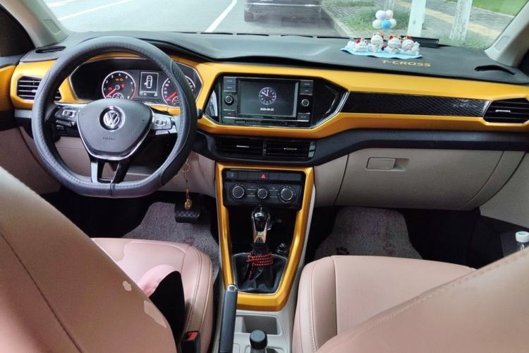 Used Volkswagen T-Cross 2019 280TSI DSG Comfort Edition Center Console