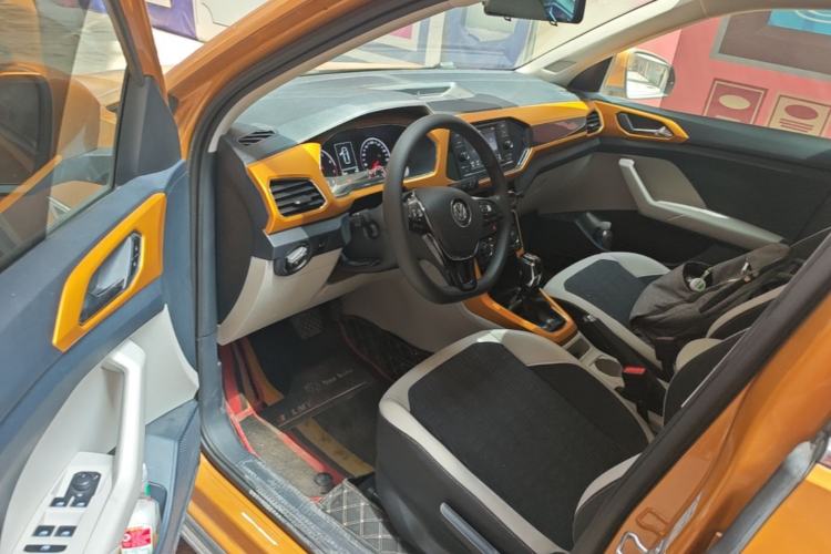 Used Volkswagen T-Cross 2019 1.5L Automatic Comfort Edition Driver Seat