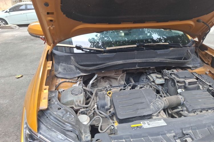 Used Volkswagen T-Cross 2019 1.5L Automatic Comfort Edition Engine Bay Right