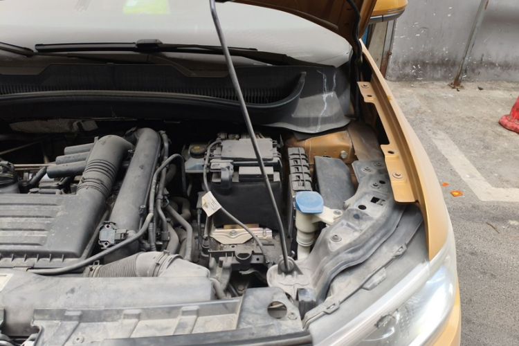 Used Volkswagen T-Cross 2019 280TSI DSG Luxury Edition Engine Bay