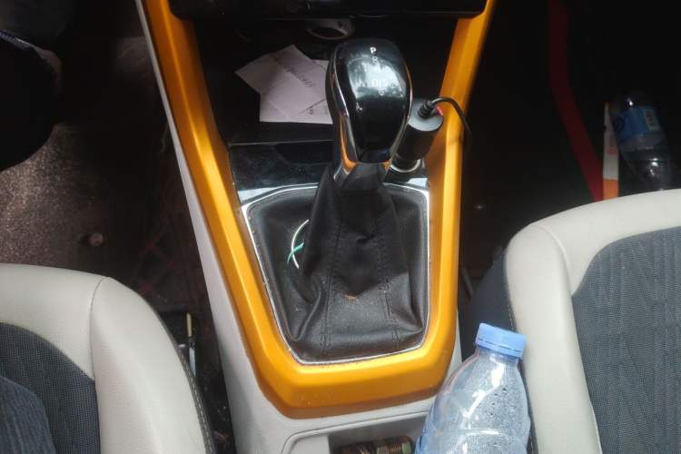 Used Volkswagen T-Cross 2019 280TSI DSG Comfort Edition Gear Lever