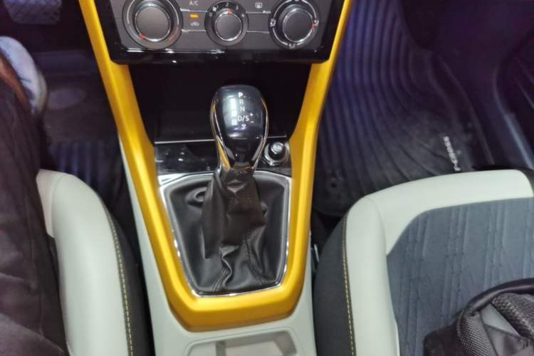 Used Volkswagen T-Cross 2019 280TSI DSG Comfort Edition Gear Lever
