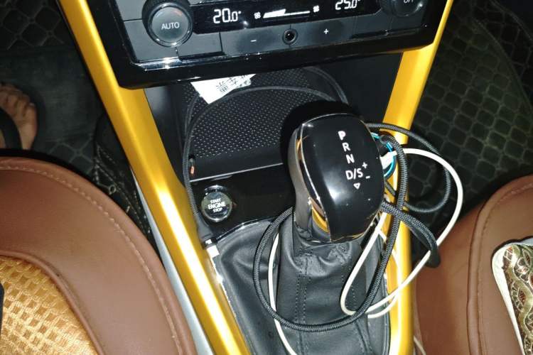 Used Volkswagen T-Cross 2019 280TSI DSG Luxury Edition Gear Lever