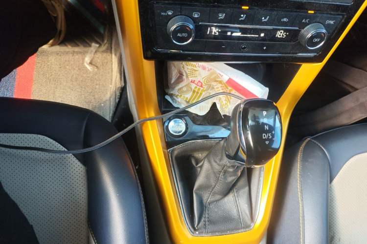 Used Volkswagen T-Cross 2019 280TSI DSG Luxury Edition Gear Lever