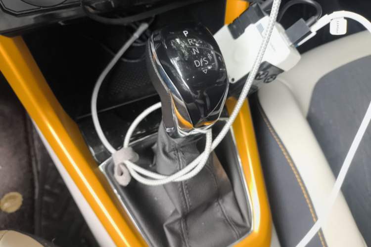 Used Volkswagen T-Cross 2019 280TSI DSG Comfort Edition Gear Lever