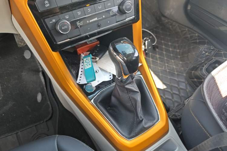 Used Volkswagen T-Cross 2019 280TSI DSG Luxury Edition Gear Lever