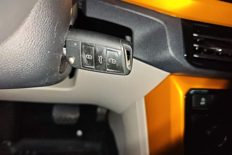 Used Volkswagen T-Cross 2019 280TSI DSG Comfort Edition Interior 1