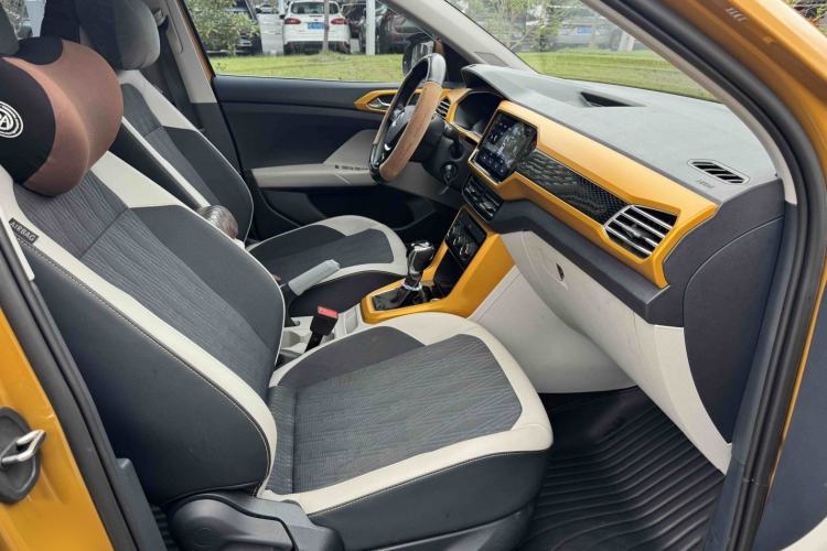 Used Volkswagen T-Cross 2019 280TSI DSG Comfort Edition Interior 13