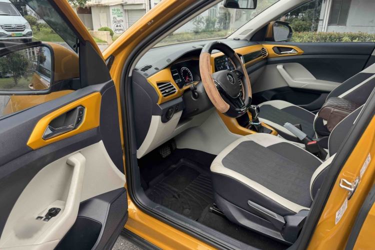 Used Volkswagen T-Cross 2019 280TSI DSG Comfort Edition Interior 2