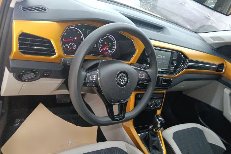 Used Volkswagen T-Cross 2019 280TSI DSG Comfort Edition Interior 2