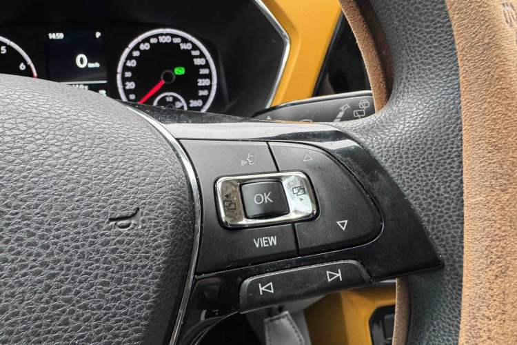 Used Volkswagen T-Cross 2019 280TSI DSG Comfort Edition Interior 3