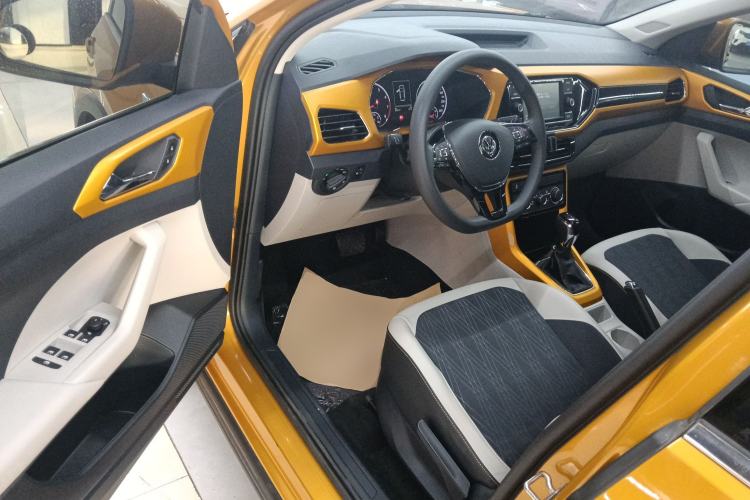 Used Volkswagen T-Cross 2019 280TSI DSG Comfort Edition Interior 3